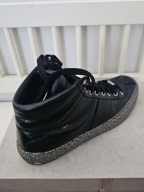 Black High-Top Sneaker with Cracked Gray Sole